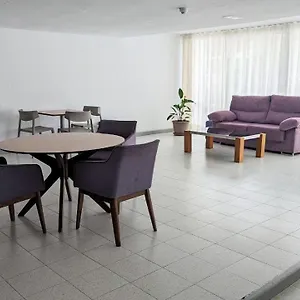 https://apartamento-tenerife-sur.in-canary-islands.com