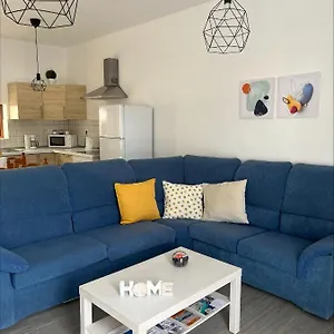 https://casa-los-puerto-del-rosario-fuerteventura.in-canary-islands.com