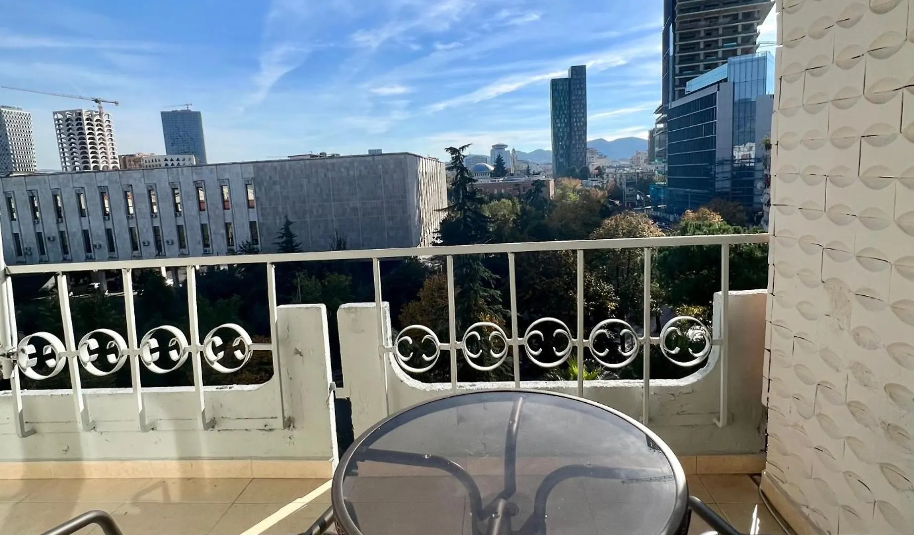Apartment In Skanderbeg Square - Tirana Center 2