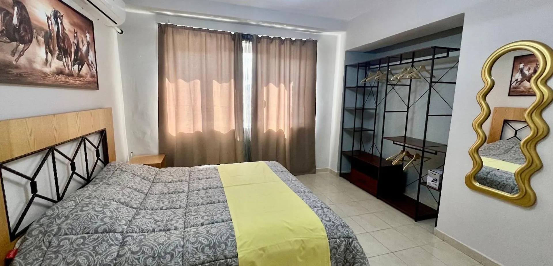 Apartment In Skanderbeg Square - Tirana Center 2 0*,